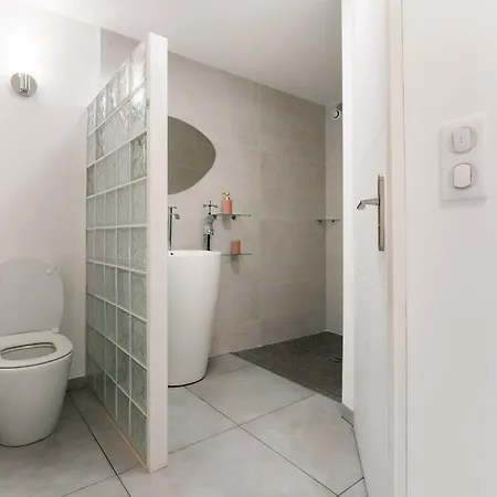 Apartamento Rocca V Héliopolis - Terrasse - Garage - - Village Naturiste Agde